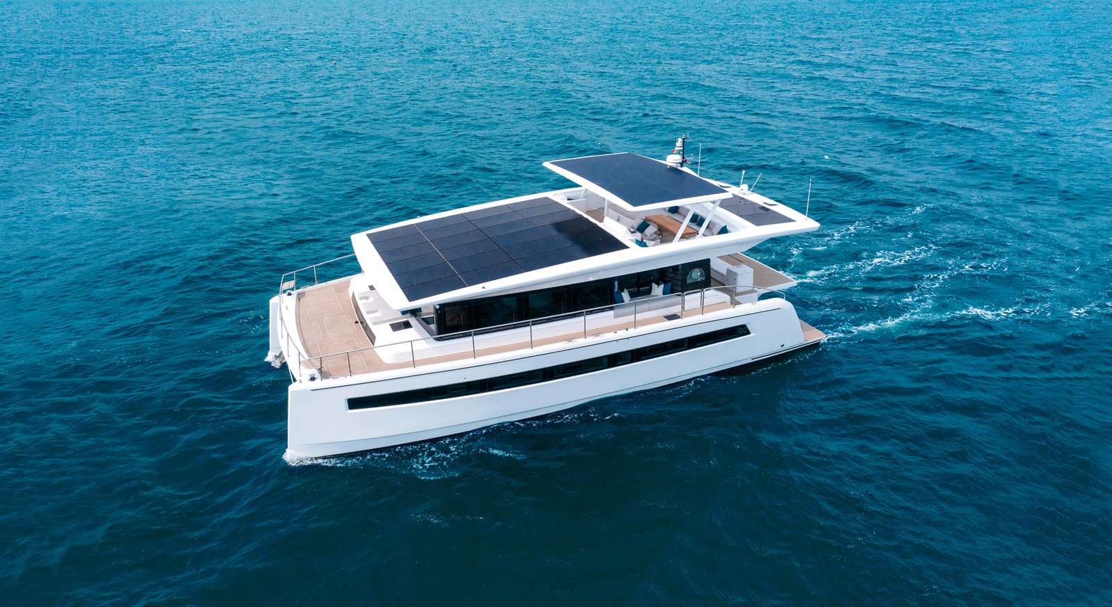 SILENT YACHTS